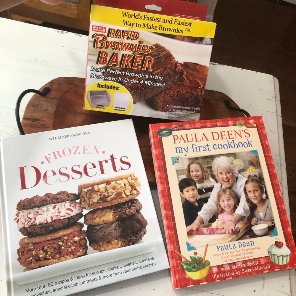 Cookbooks and brownie baker